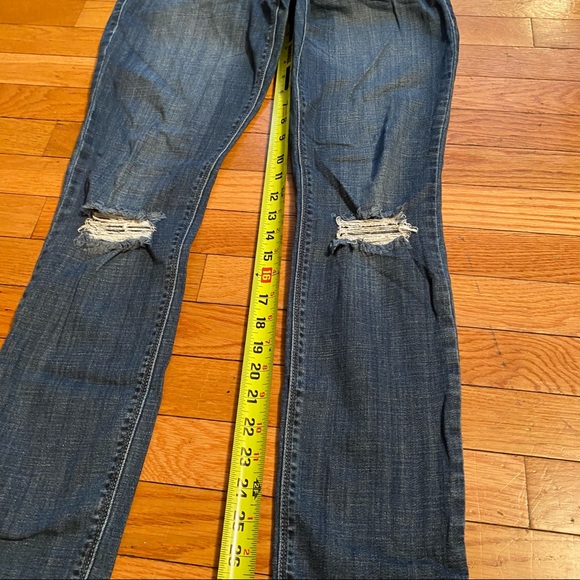 SOLO Design Lab Distressed Jeans - Picture 3 of 16